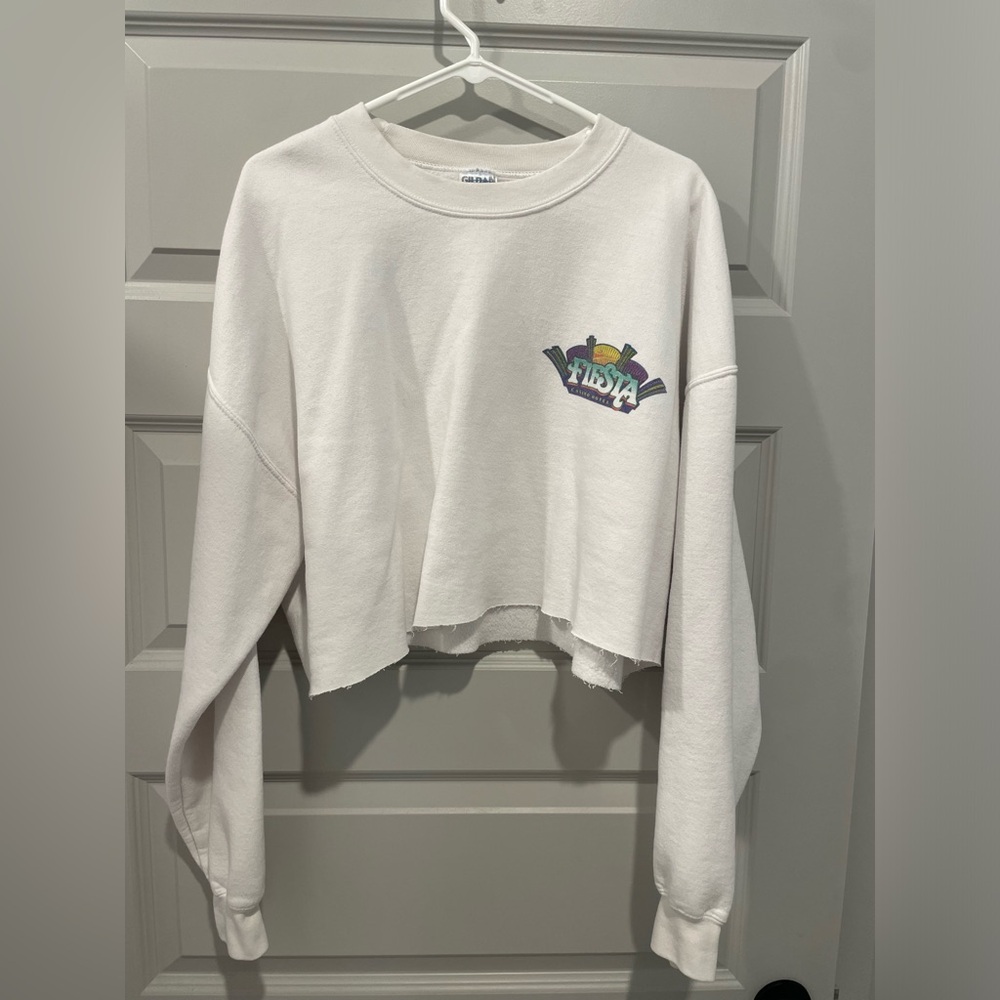 White cropped crewneck
